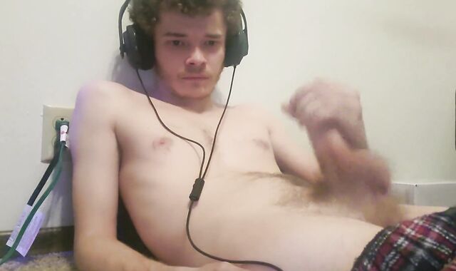 Milking my beef whistle to porno while you observe me.