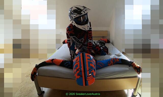 Penetrating with my BF in Fox MX-Gear - Part trio