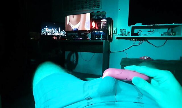 3 wands at the same time, jizzing in underwear, solo male