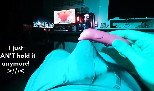 3 wands at the same time, jizzing in underwear, solo male