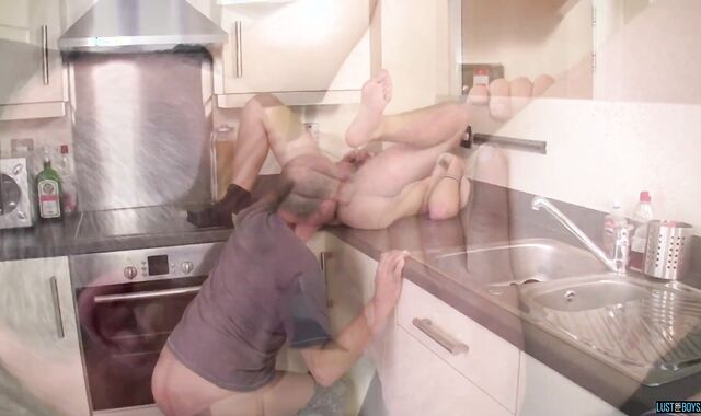 Ginger homo Aiden Jason nailed by mature plumber Ben Harding