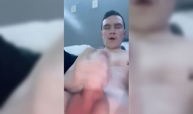 Tiny Wank session before sofa