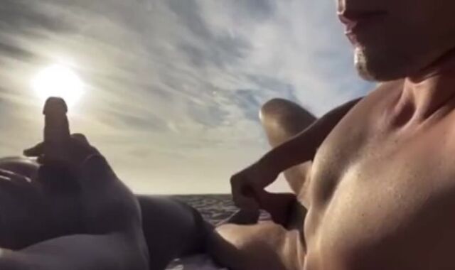 Jocks Jerk Off & Shoot Geysers At Bare Beach In Public While Ppl Walk Past And Watch