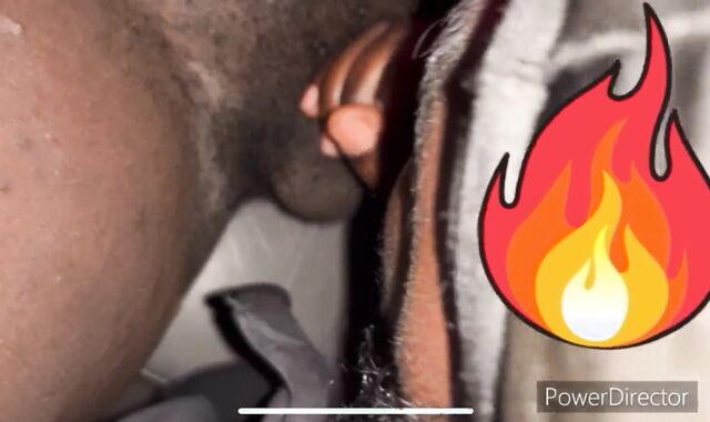 I love blowing his cock and feel him spunking in my mouth