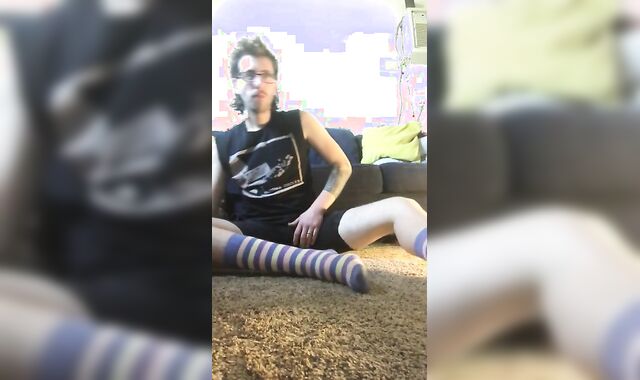 Steaming, Fit, And STRUNG UP Punk Sweetheart Unwraps Down And Shows Off