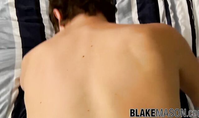 Jaw-Dropping inked guy striking paramours longing donk