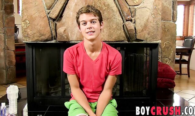 Smoking warm twink frolicking with his rock-rock rock hard fuckpole and saucy bum