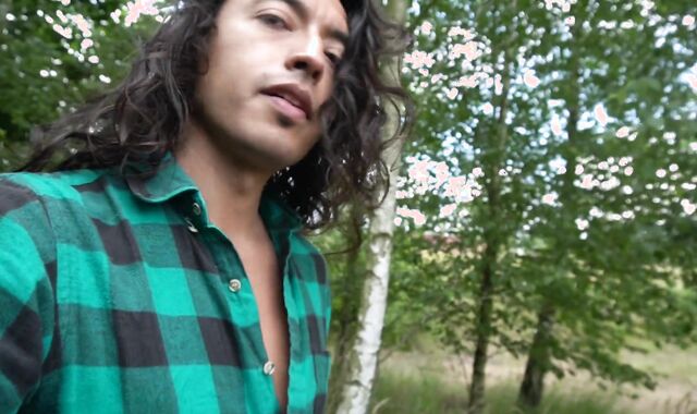 Dancing Beef Whistle - Cuming next to freeway XD