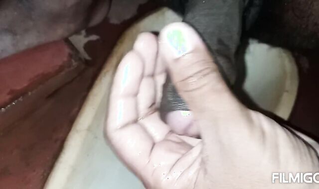 Bringing a fellow home and giving the boy delight, කොල්ලෙක් ගෙදරට ගෙනල්ලා කොල්ලට සැප දෙනවා