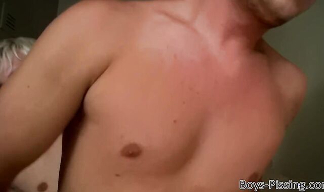 Twunks Wesley Marks and Patrick Kennedy urinate and assfucking intrusion breed