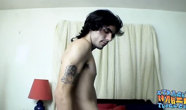 Skinny twinkie with bushy hair jacks his furry boink-stick