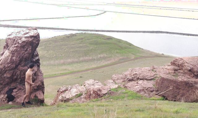 Nature stroke at the California Hills.