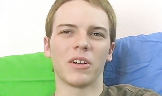 Tiny' twink Matt Phoenix strokes solo after dialogue