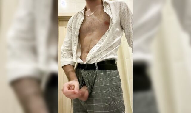 I MASTURBATE OFF IN THE OFFICE GOBBLE MY RUSSIAN MASSIVE LOLLIPOP POP-SHOT