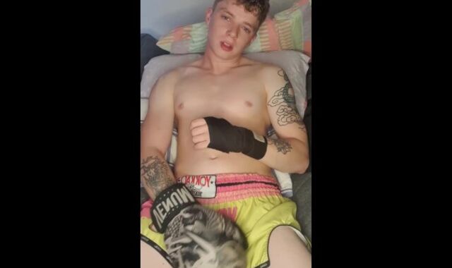 Found a queer-for-pay kickboxer on Onlyfans @thedogswangfree