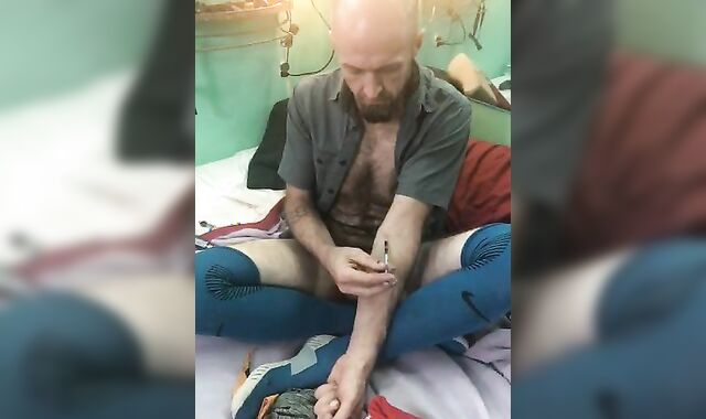 Slammen smoking masturbating poppin