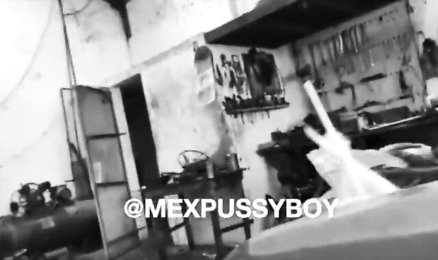 VELADOR MADURO ME DA VERGA POR EL ASS