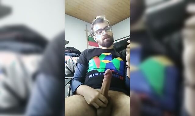 Testing out the sextoy Close2You