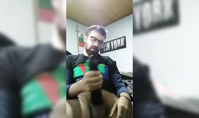 Testing out the sextoy Close2You