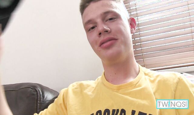 Pale Ash-Blond Leon Masturbates Off His Ginormous Jizz-Shotgun After Working Out!