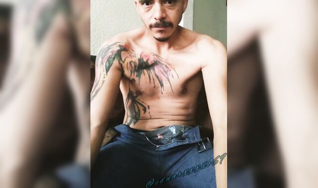 I jack it! while my dog ​​barks...