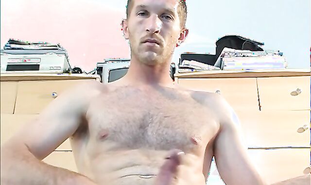 French str8 redneck gets masturbated by a guy to get money ! Alexandre