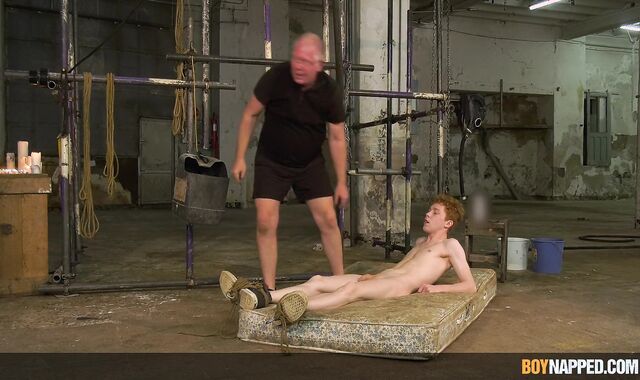 Ginger twink Avery Munroe tormented by father Sebastian Kane