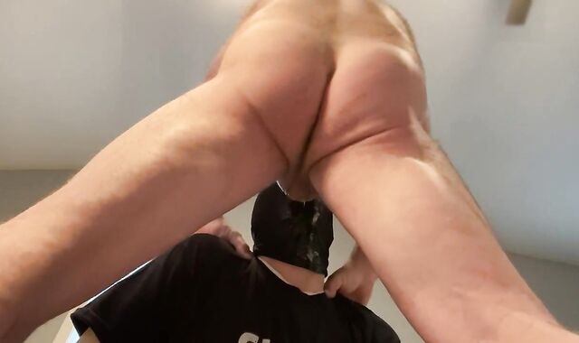 Heterosexual dom feeding his fag cumslut another flow
