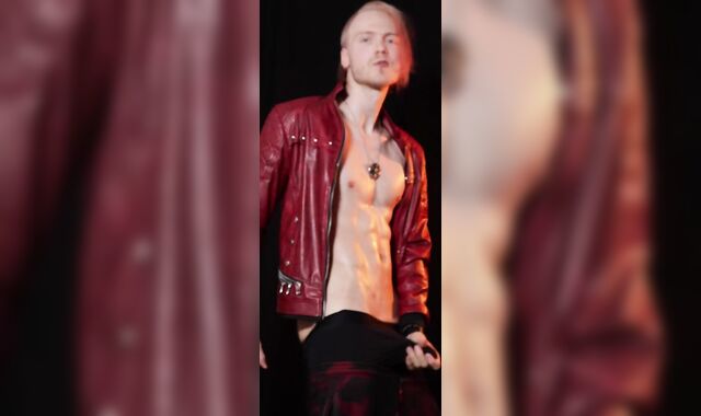 Steamy Light-Haired Man Oils his body and Masturbates off until he Blows A Fountain Hard