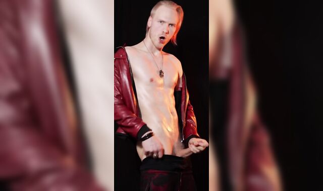 Steamy Light-Haired Man Oils his body and Masturbates off until he Blows A Fountain Hard