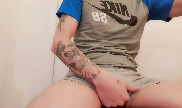 Dangled Scottish Close up stroking + spunk shot