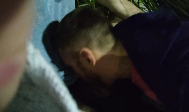 stepuncle jerk off & fellates his stepnephew in front of the avenue