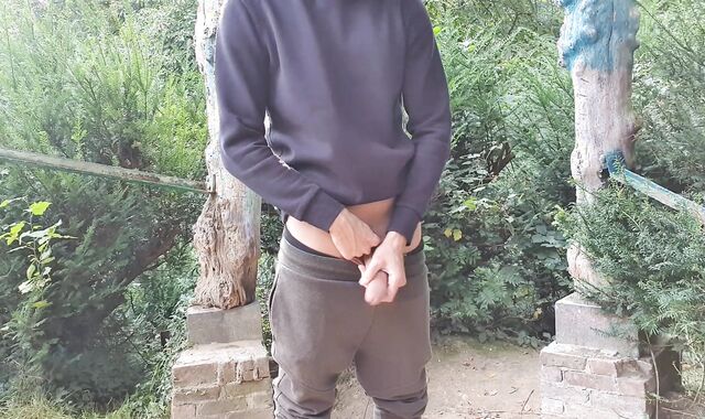 Jizz in public park for very first-ever time! ???? Somebody caught me! ???? (Queer-For-Pay teen)