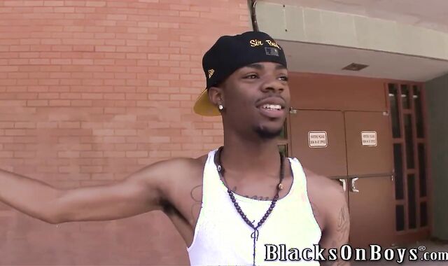 Piss Wee Goes To Town On A Dark-Hued Shaft