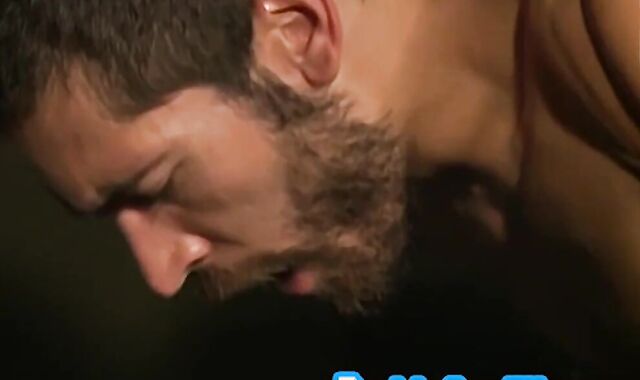 Bearded mature opens up his salami-squeezing dark-skinned-eye for rough romping