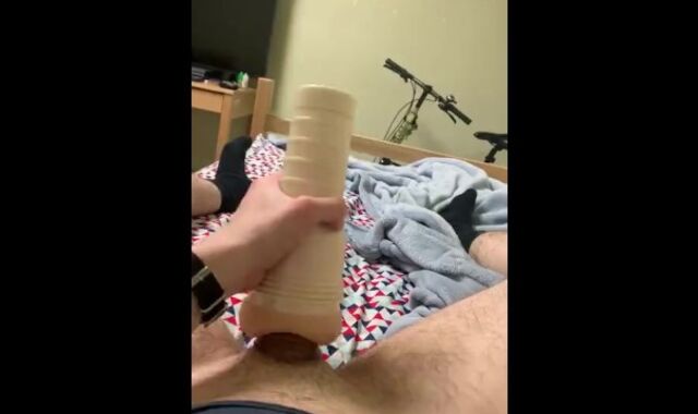 Soldier Pulverizes Fleshlight Instead of Working Out in the Morning