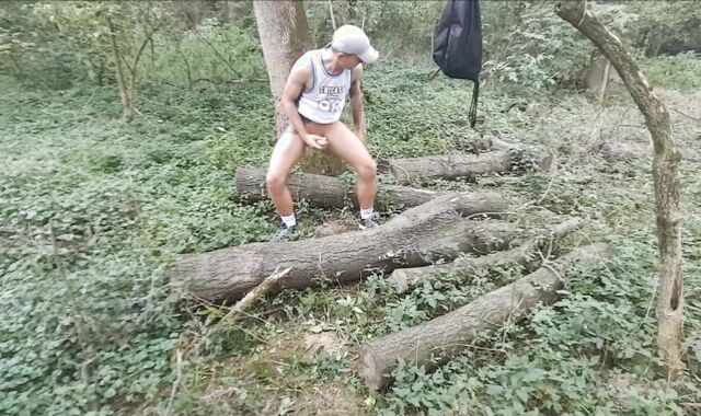 POLISH SCALLY Pissing Smoking Wanking Off Outdoor