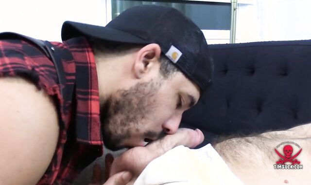 2 Dudes Deep Sucking On One Hung Bone