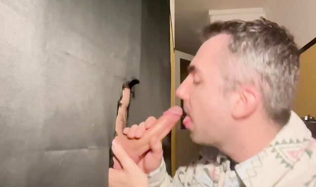 29 y.o. Well cocked youngster came to drizzle his jism