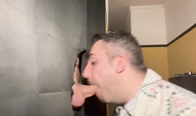 29 y.o. Well cocked youngster came to drizzle his jism