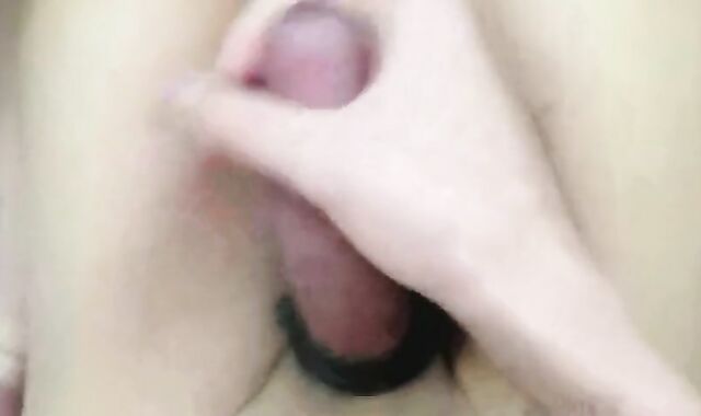 【大量射精】イッてもやめない！デカチンにコックリングをつけて精液ぐちゅぐちゅオナニー