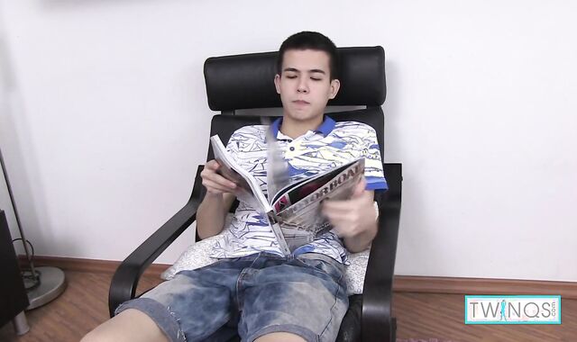 Slender Rainbow Stud Xander Massages His Rock-Rigid Beef Whistle Until He Ends Off!