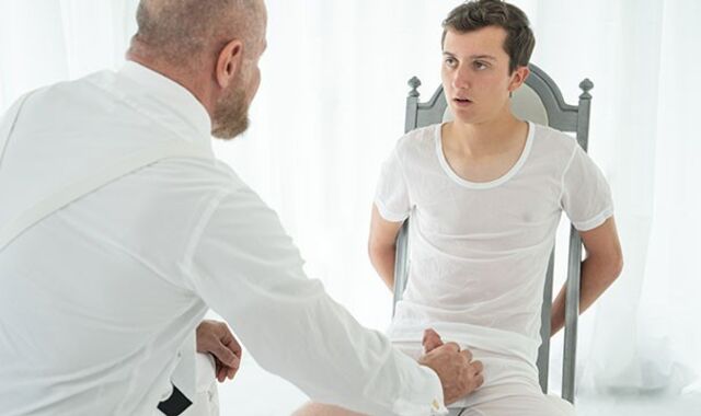 MasonicBoys - Heavy dom daddy disrobes and wanks obedient initiate