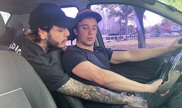 Super-Fucking-Hot Driver Jonas Matt Agrees To Give Chiwi Dark-Hued A Ride If He Gives Him His Pooper - Weenie Rides