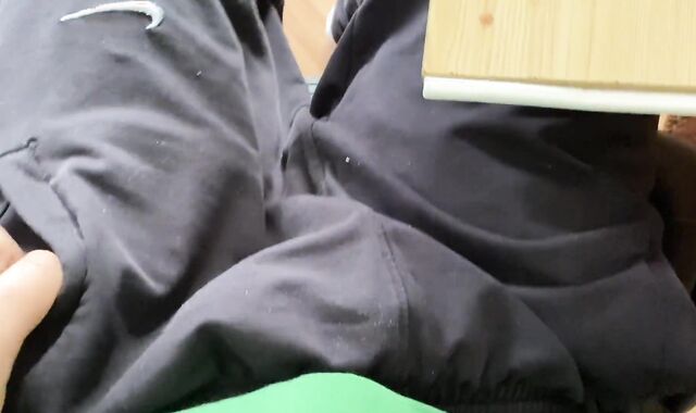 Gamer man too HORNY to accomplish his game, great-sized sloppy CASH-SHOT on his abdomen