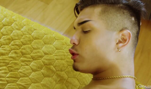 FalconStudios: Latino bodybuilder senses up to penetrated rough