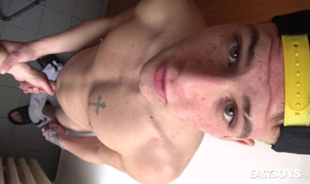 Flavio Conroy - Smoking - Arm-Job