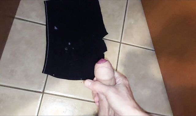 My young long veiny stiffy shoots fat pop-shot