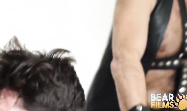 BEARFILMS Domineering Hairy Man Steve Sommers Barebacks John A-Hole