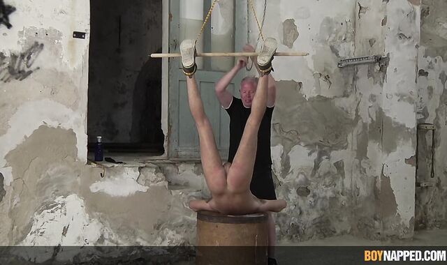 Confined lad Jakwy Combe smacked by father Sebastian Kane